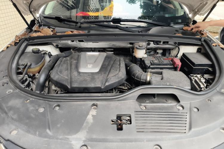 Used BYD Tang 2018 2.0T Automatic Smart Connect Prestige 7-Seater China V Standard Engine Bay