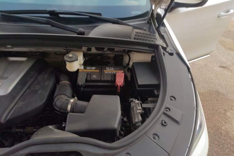 Used BYD Tang 2018 2.0T Automatic SmartConnect Prestige 5-Seater Emission Standard China V Engine Bay Left