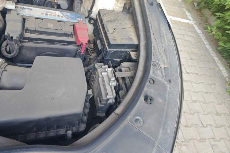 Used BYD Tang 2018 2.0T Automatic Smart Connect Prestige 7-Seater China V Standard Engine Bay Left