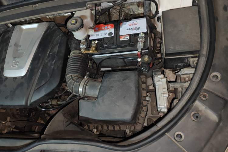 Used BYD Tang 2018 2.0T Automatic SmartConnect Prestige 7-Seater China V Standard Engine Bay Left