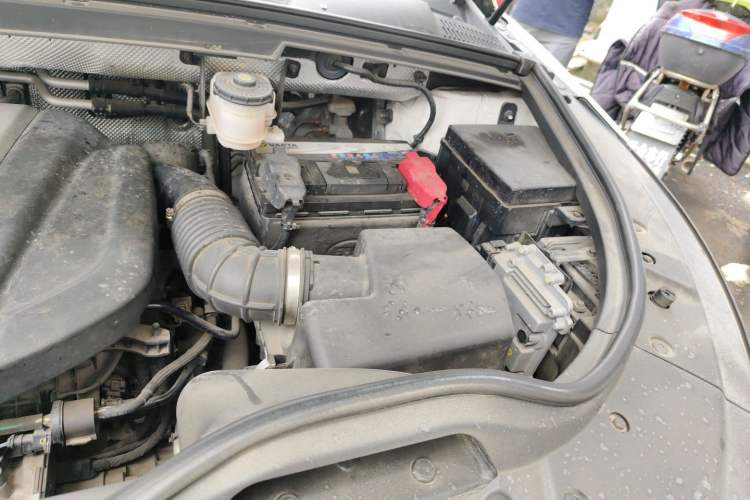 Used BYD Tang 2018 2.0T Automatic Smart Connect Prestige 7-Seater China V Standard Engine Bay Left