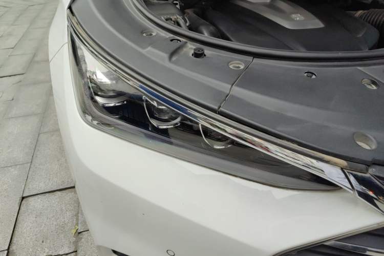 Used BYD Tang 2018 2.0T Automatic SmartConnect Prestige 7-Seater China V Standard Engine Bay Right