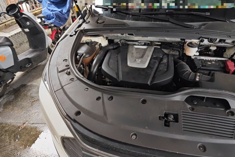 Used BYD Tang 2018 2.0T Automatic SmartConnect Prestige 7-Seater China V Standard Engine Bay Right
