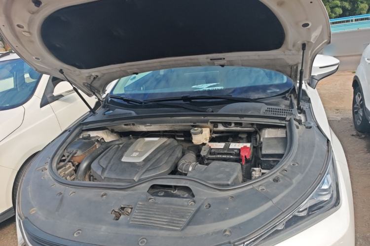 Used BYD Tang 2018 2.0T Automatic Smart Connect Prestige 7-Seater China V Standard Engine Bay