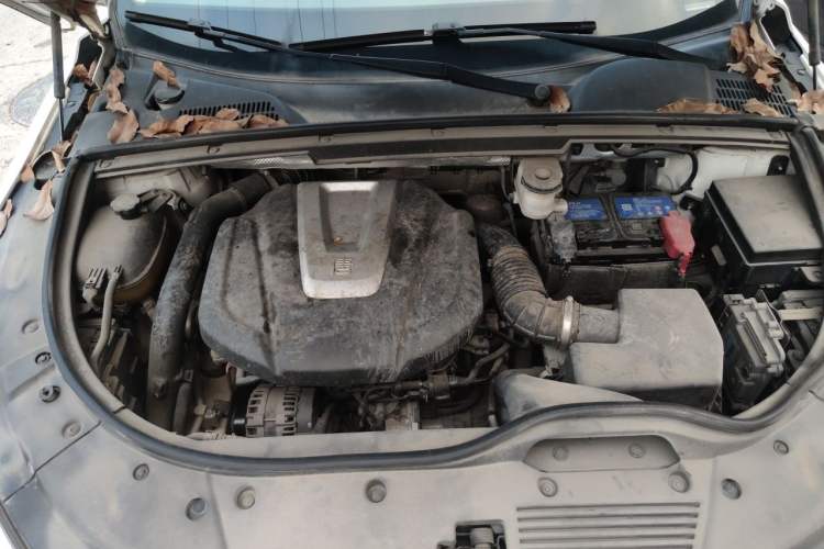 Used BYD Tang 2018 2.0T Automatic Smart Connect Prestige 7-Seater China V Standard Engine Bay
