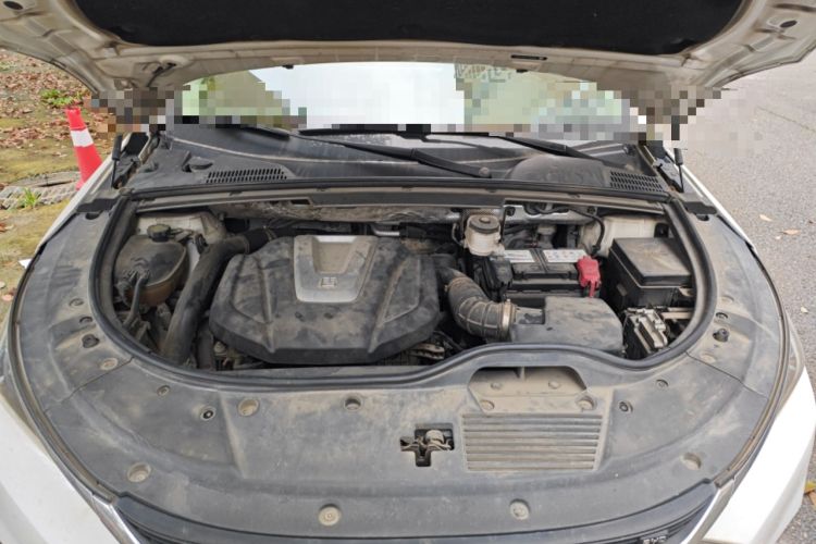 Used BYD Tang 2018 2.0T Automatic SmartConnect Prestige 7-Seater China V Standard Engine Bay