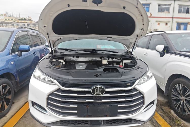 Used BYD Tang 2018 2.0T Automatic SmartConnect Prestige 7-Seater China V Standard Engine Bay