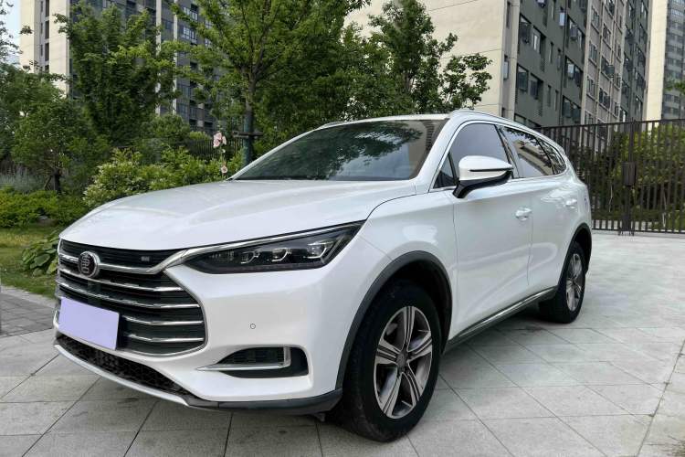 Used BYD Tang 2018 2.0T Automatic SmartConnect Luxury Edition 5 Seats China V Standard Exterior 1