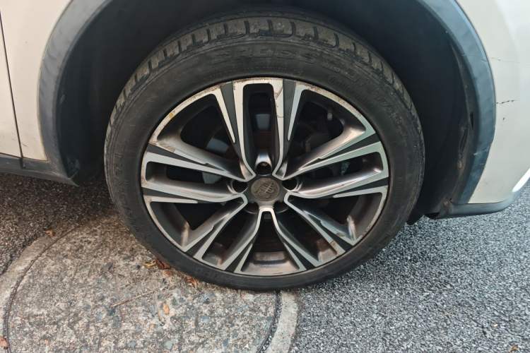 Used BYD Tang 2018 2.0T Automatic SmartConnect Prestige 7-Seater China V Standard Exterior 1