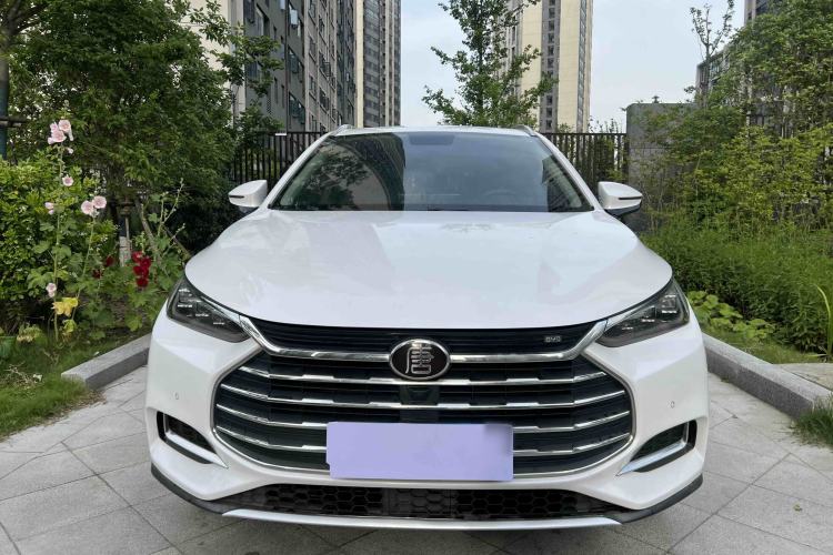 Used BYD Tang 2018 2.0T Automatic SmartConnect Luxury Edition 5 Seats China V Standard Exterior 2