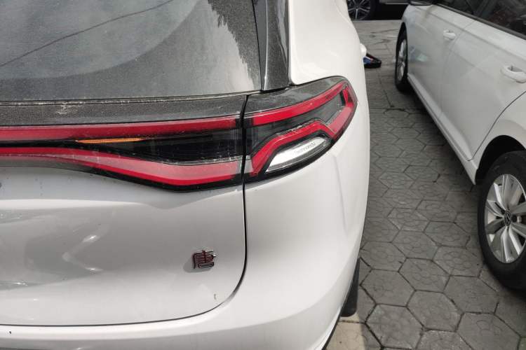 Used BYD Tang 2018 2.0T Automatic Smart Connect Prestige 7-Seater China V Standard Exterior 3