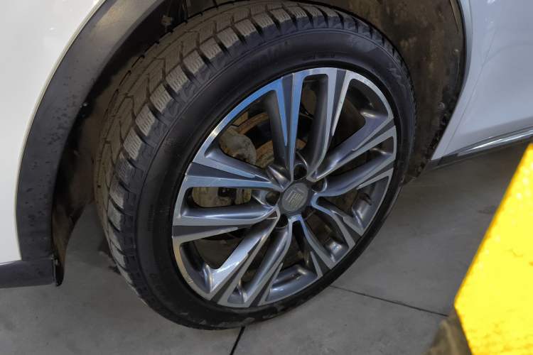 Used BYD Tang 2018 2.0T Automatic SmartConnect Prestige 5-Seater Emission Standard China V Exterior 4