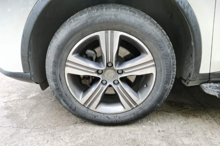 Used BYD Tang 2018 2.0T Automatic SmartConnect Luxury Edition 5 Seats China V Standard Exterior 4