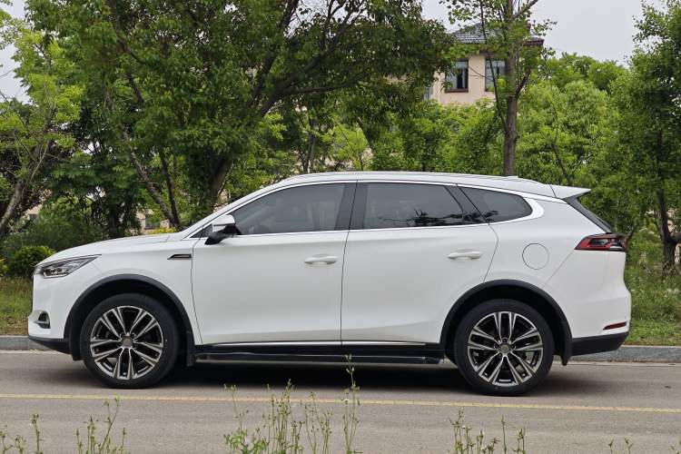 Used BYD Tang 2018 2.0T Automatic Smart Connect Prestige 7-Seater China V Standard Exterior 7