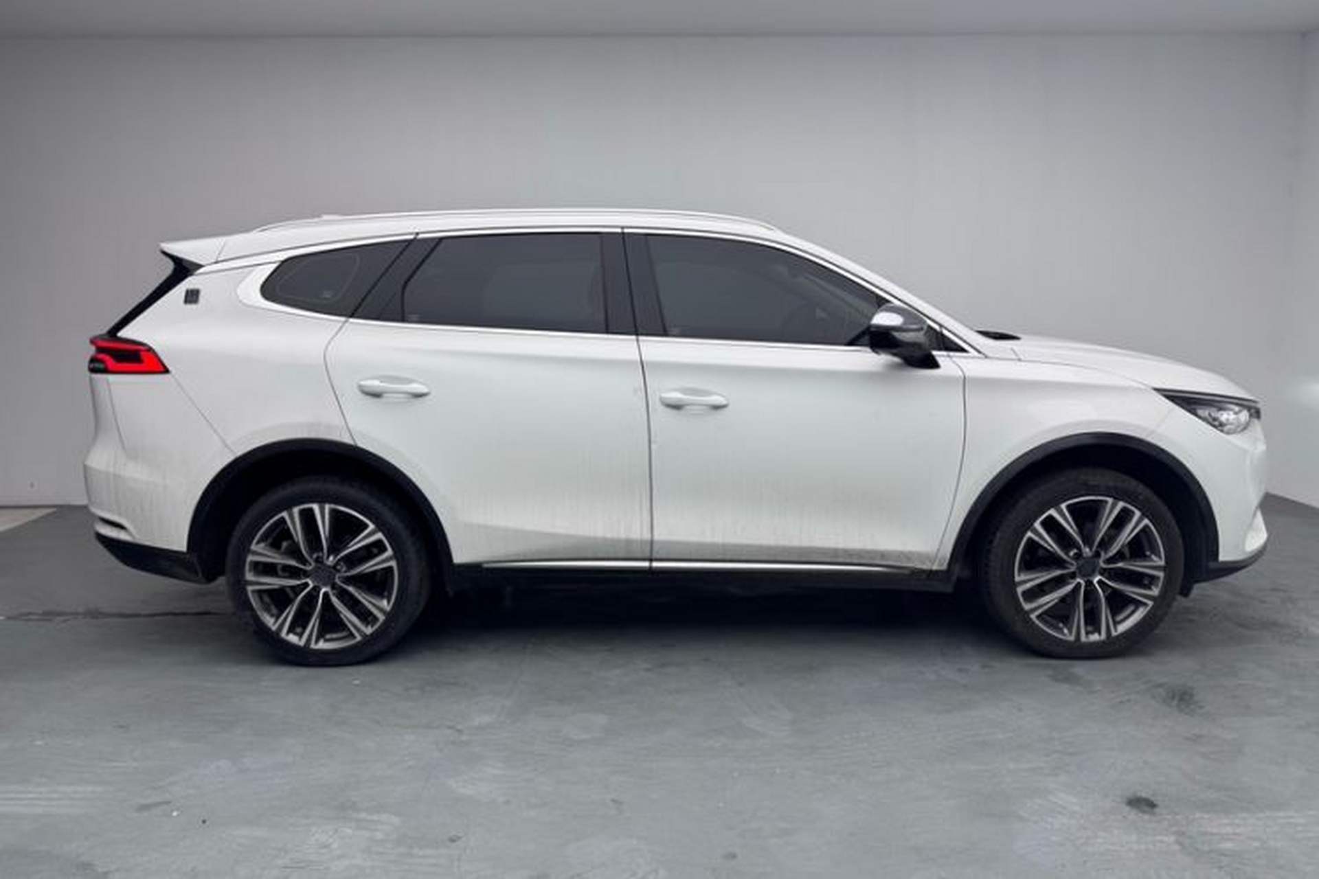 Used BYD Tang 2018 2.0T Automatic SmartConnect Prestige 7-Seater China V Standard Exterior 8