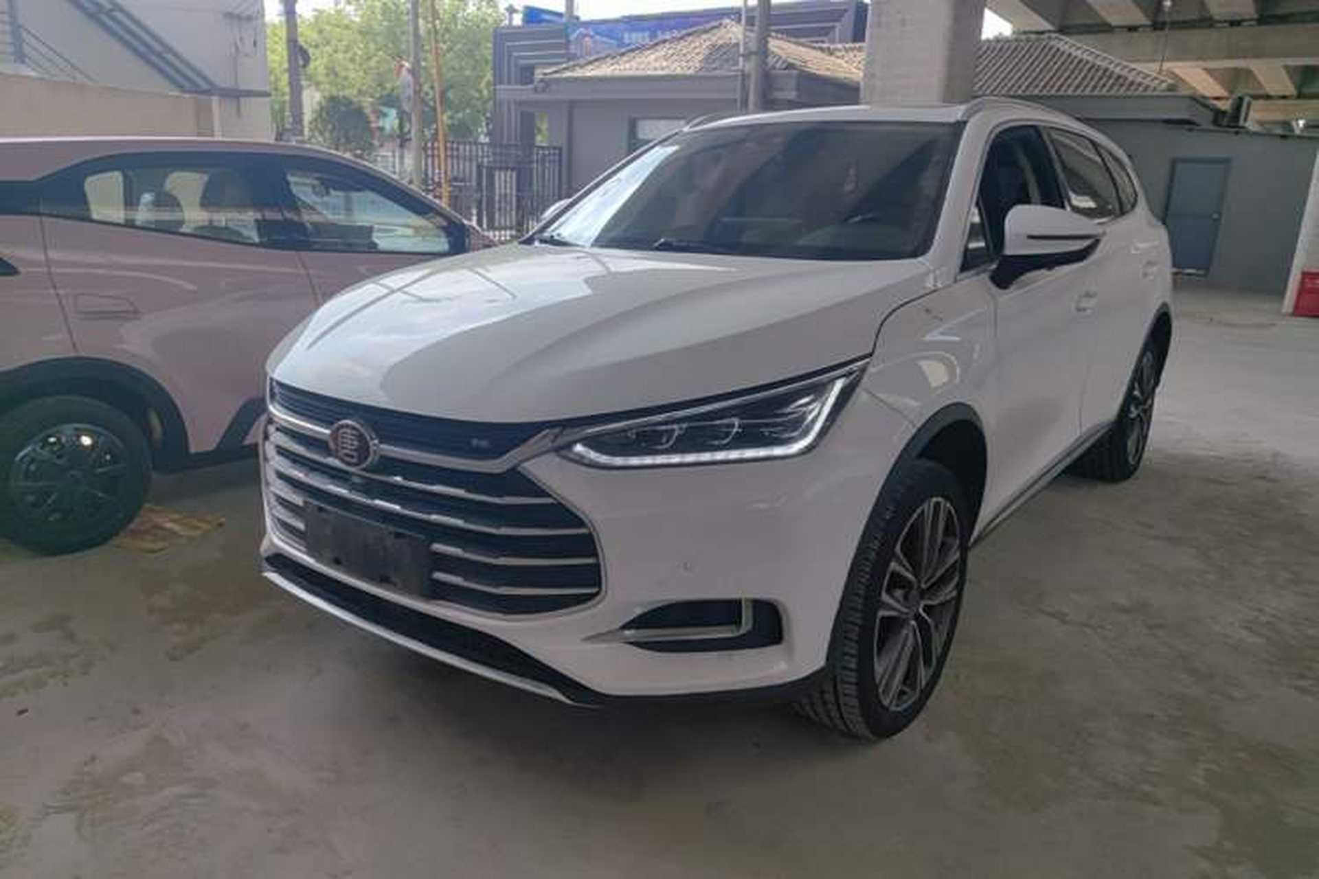 Used BYD Tang 2018 2.0T Automatic SmartConnect Prestige 7-Seater China V Standard Front Left 45 Deg