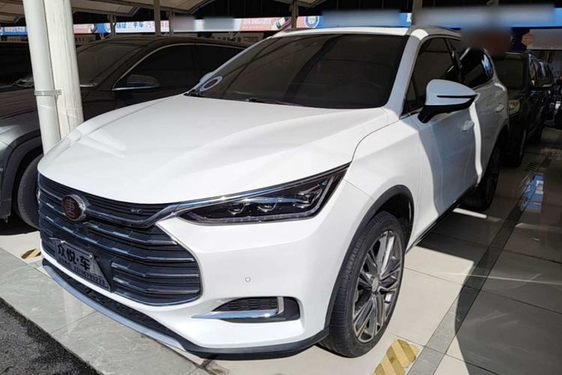 Used BYD Tang 2018 2.0T Automatic SmartConnect Prestige 7-Seater China V Standard Front Left 45 Deg