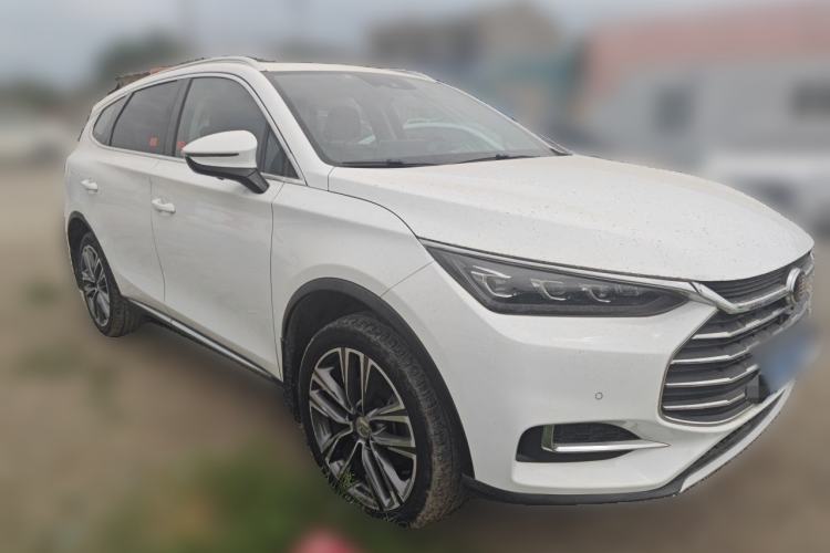 Used BYD Tang 2018 2.0T Automatic SmartConnect Prestige 7-Seater China V Standard Front Right 45 Deg