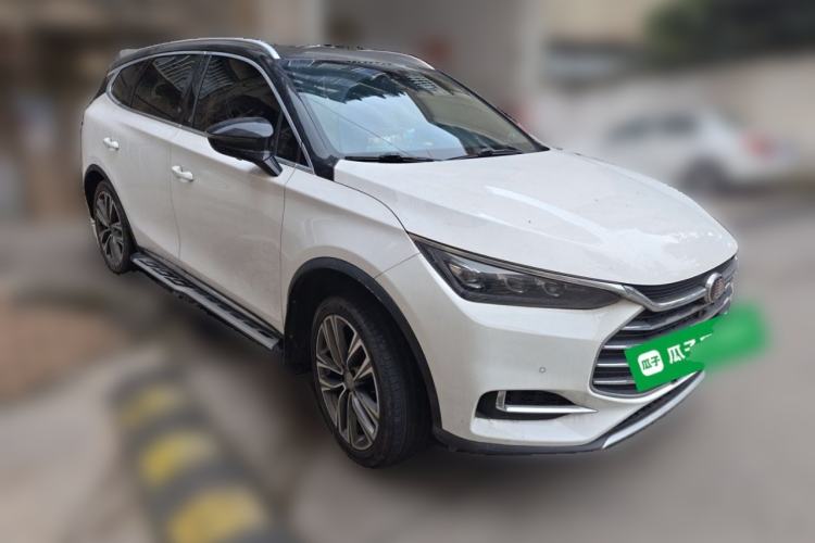 Used BYD Tang 2018 2.0T Automatic SmartConnect Prestige 7-Seater China V Standard Front Right 45 Deg