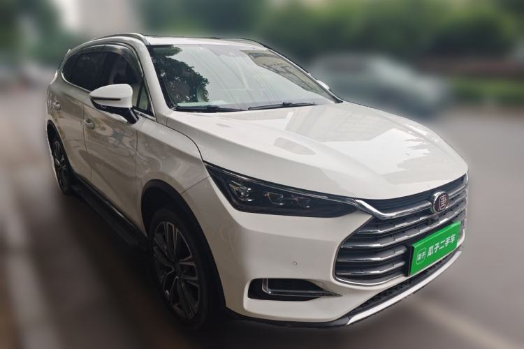 Used BYD Tang 2018 2.0T Automatic SmartConnect Prestige 7-Seater China V Standard Front Right 45 Deg