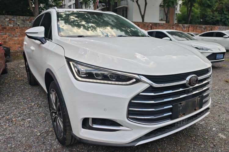 Used BYD Tang 2018 2.0T Automatic Smart Connect Prestige 7-Seater China V Standard Front Right 45 Deg