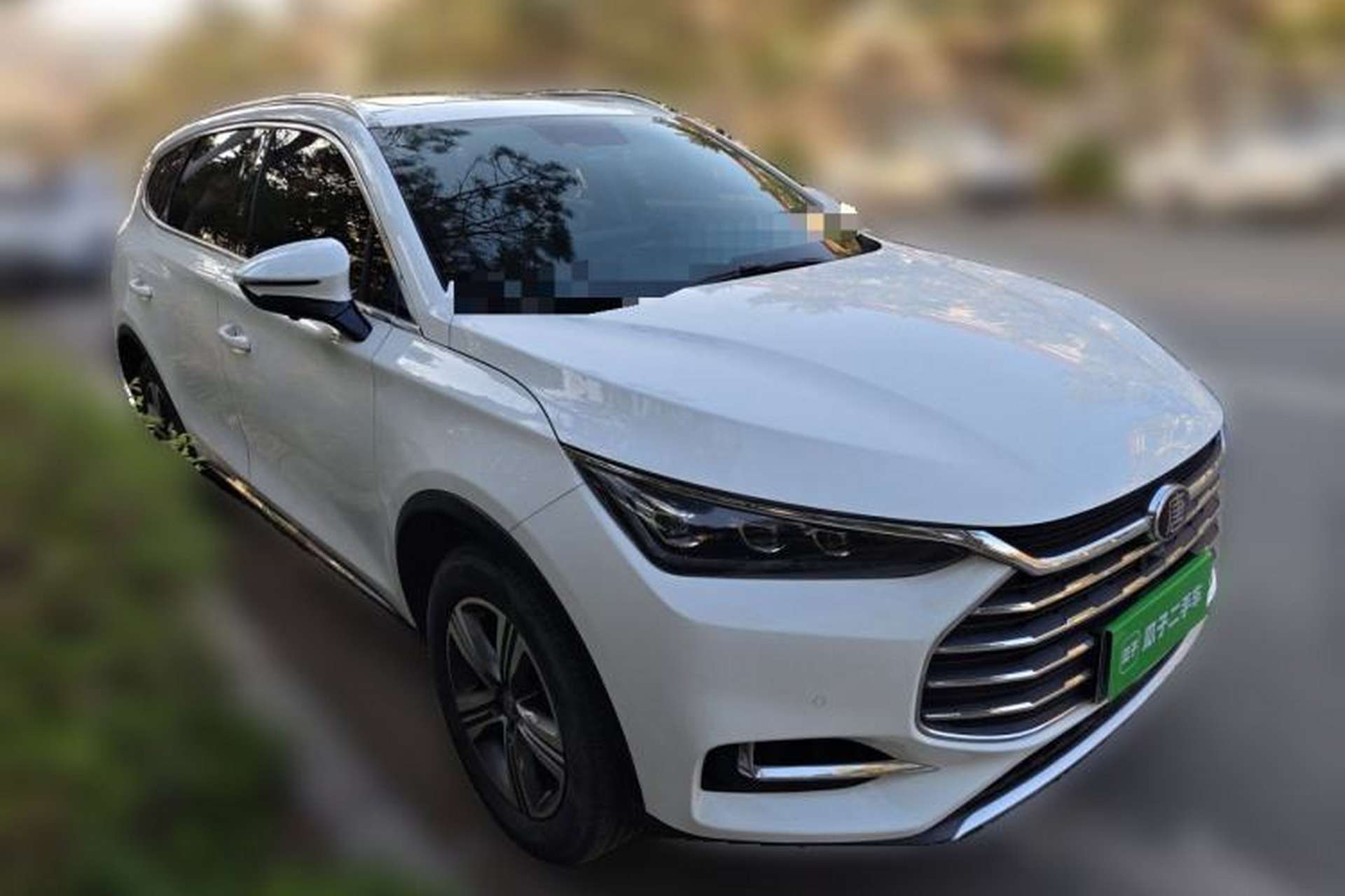 Used BYD Tang 2018 2.0T Automatic SmartConnect Luxury Edition 5 Seats China V Standard Front Right 45 Deg