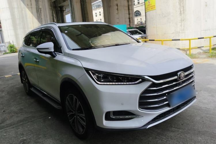 Used BYD Tang 2018 2.0T Automatic SmartConnect Prestige 7-Seater China V Standard Front Right 45 Deg