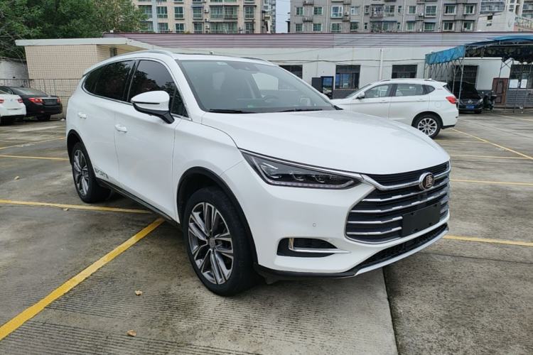 Used BYD Tang 2018 2.0T Automatic SmartConnect Prestige 7-Seater China V Standard Front Right 45 Deg