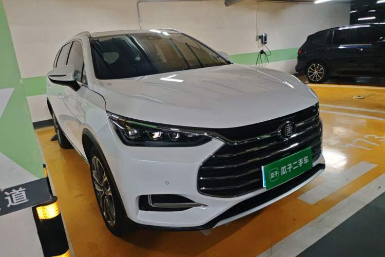 Used BYD Tang 2018 2.0T Automatic SmartConnect Prestige 7-Seater China V Standard Front Right 45 Deg