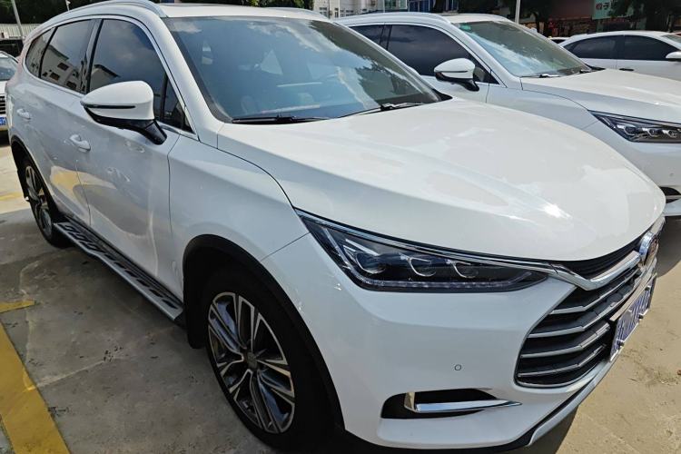 Used BYD Tang 2018 2.0T Automatic SmartConnect Prestige 7-Seater China V Standard Front Right 45 Deg