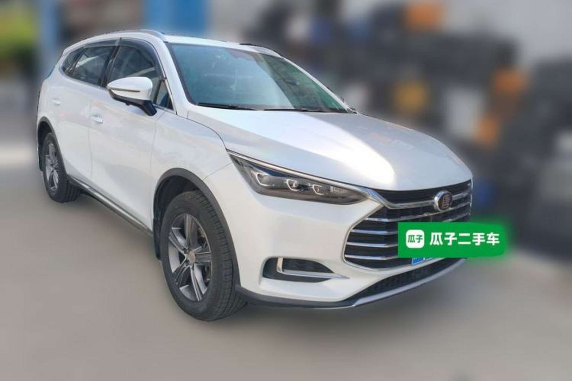 Used BYD Tang 2018 2.0T Automatic SmartConnect Luxury 7-Seater China V Emission Standard Front Right 45 Deg