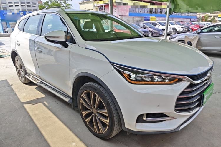 Used BYD Tang 2018 2.0T Automatic SmartConnect Prestige 7-Seater China V Standard Front Right 45 Deg