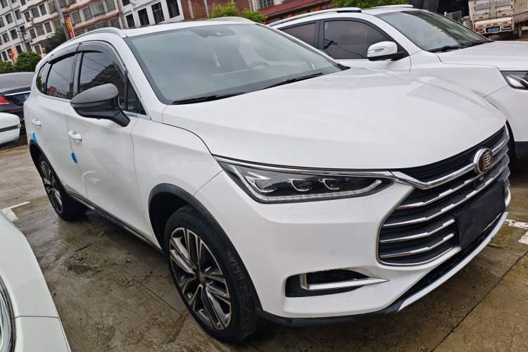 Used BYD Tang 2018 2.0T Automatic SmartConnect Prestige 7-Seater China V Standard Front Right 45 Deg