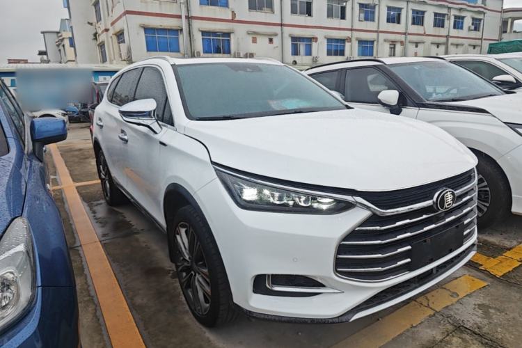 Used BYD Tang 2018 2.0T Automatic SmartConnect Prestige 7-Seater China V Standard Front Right 45 Deg