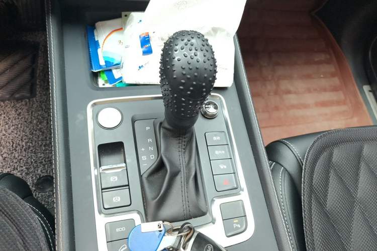 Used BYD Tang 2018 2.0T Automatic Smart Connect Prestige 7-Seater China V Standard Gear Lever