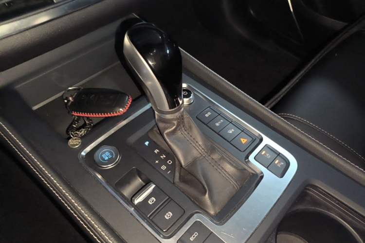 Used BYD Tang 2018 2.0T Automatic SmartConnect Prestige 7-Seater China V Standard Gear Lever