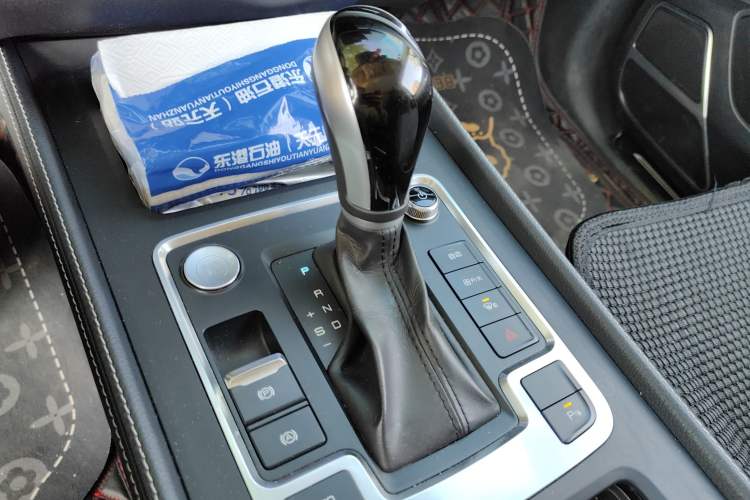 Used BYD Tang 2018 2.0T Automatic Smart Connect Prestige 7-Seater China V Standard Gear Lever