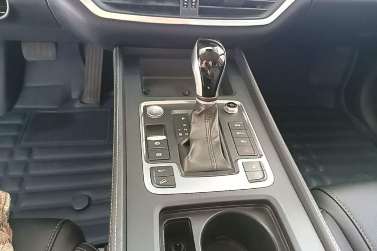 Used BYD Tang 2018 2.0T Automatic SmartConnect Prestige 7-Seater China V Standard Gear Lever