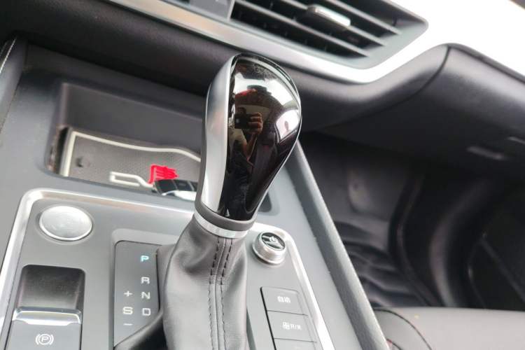 Used BYD Tang 2018 2.0T Automatic Smart Connect Prestige 7-Seater China V Standard Gear Lever