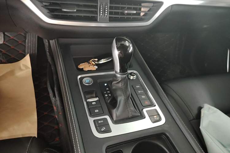 Used BYD Tang 2018 2.0T Automatic Smart Connect Prestige 7-Seater China V Standard Gear Lever