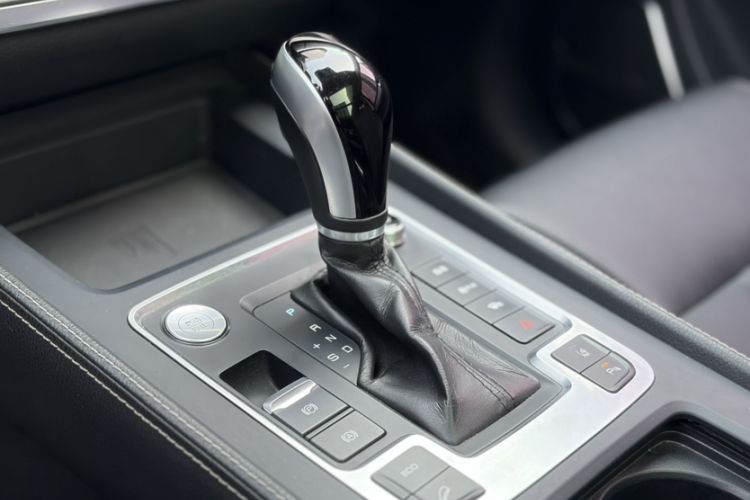 Used BYD Tang 2018 2.0T Automatic SmartConnect Prestige 7-Seater China V Standard Gear Lever