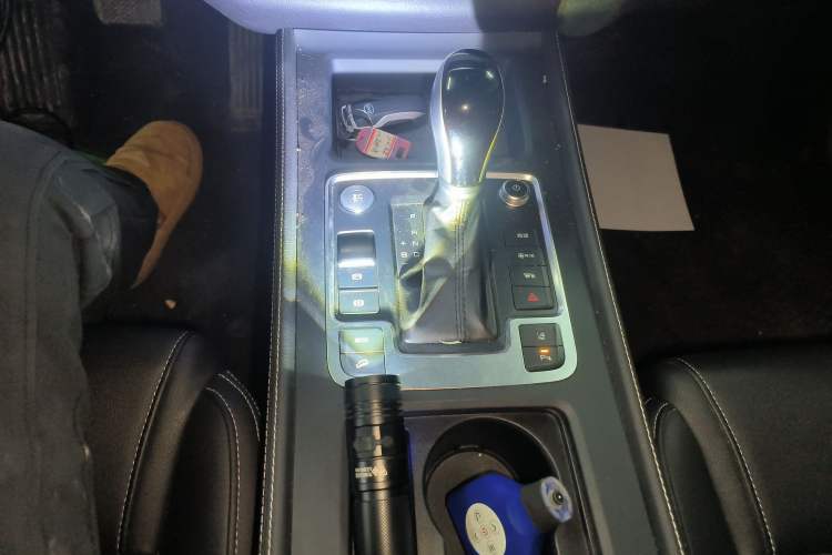 Used BYD Tang 2018 2.0T Automatic SmartConnect Prestige 7-Seater China V Standard Gear Lever