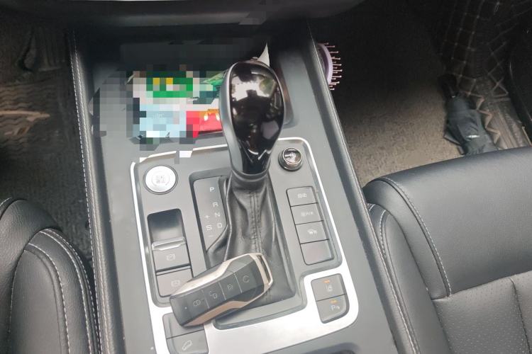 Used BYD Tang 2018 2.0T Automatic SmartConnect Prestige 7-Seater China V Standard Gear Lever