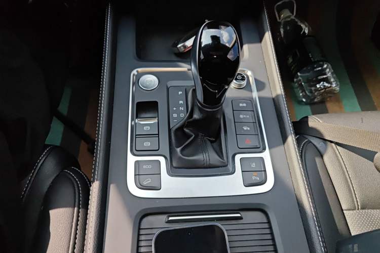 Used BYD Tang 2018 2.0T Automatic SmartConnect Prestige 7-Seater China V Standard Gear Lever