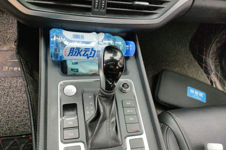 Used BYD Tang 2018 2.0T Automatic Smart Connect Prestige 7-Seater China V Standard Gear Lever