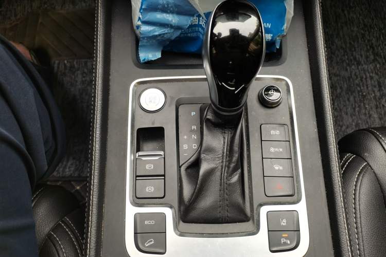 Used BYD Tang 2018 2.0T Automatic SmartConnect Prestige 7-Seater China V Standard Gear Lever