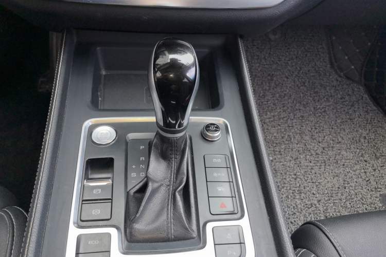 Used BYD Tang 2018 2.0T Automatic SmartConnect Prestige 7-Seater China V Standard Gear Lever