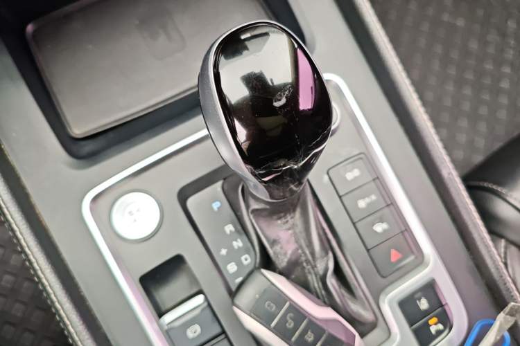 Used BYD Tang 2018 2.0T Automatic SmartConnect Prestige 7-Seater China V Standard Gear Lever
