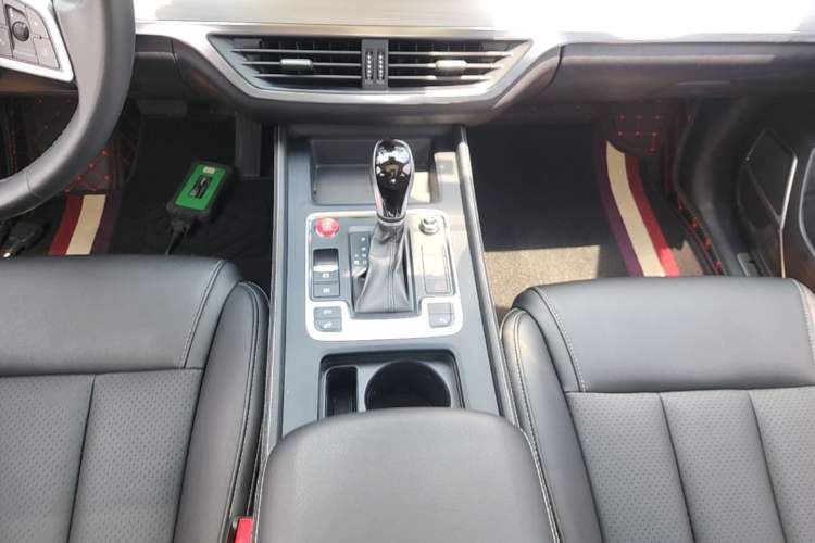 Used BYD Tang 2018 2.0T Automatic Smart Connect Prestige 7-Seater China V Standard Gear Lever