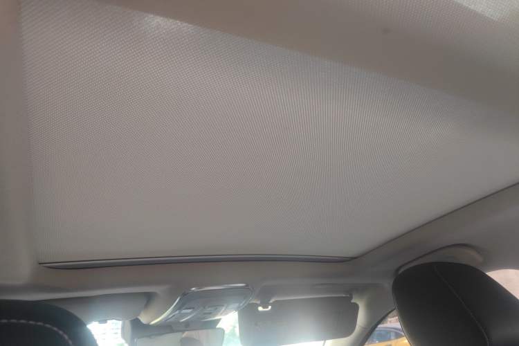 Used BYD Tang 2018 2.0T Automatic SmartConnect Prestige 7-Seater China V Standard Headliner